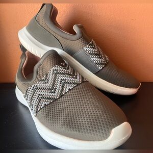 Clarks Cloudsteppers Cushion Soft Slip-Ons